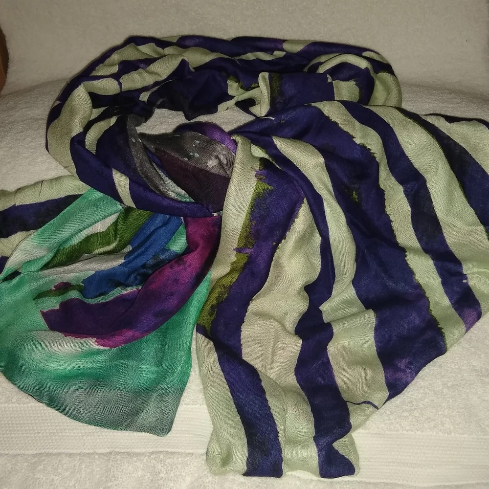 Oriflame Sweden double-sided scarf
